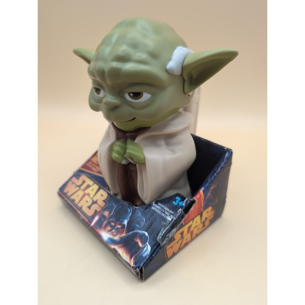 2013 Lucasfilm Star Wars Character Flashlight Yoda